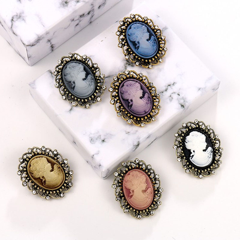 Vintage Queen's Cameo Beauty H - Head Pin Assorted ulasan dan harga